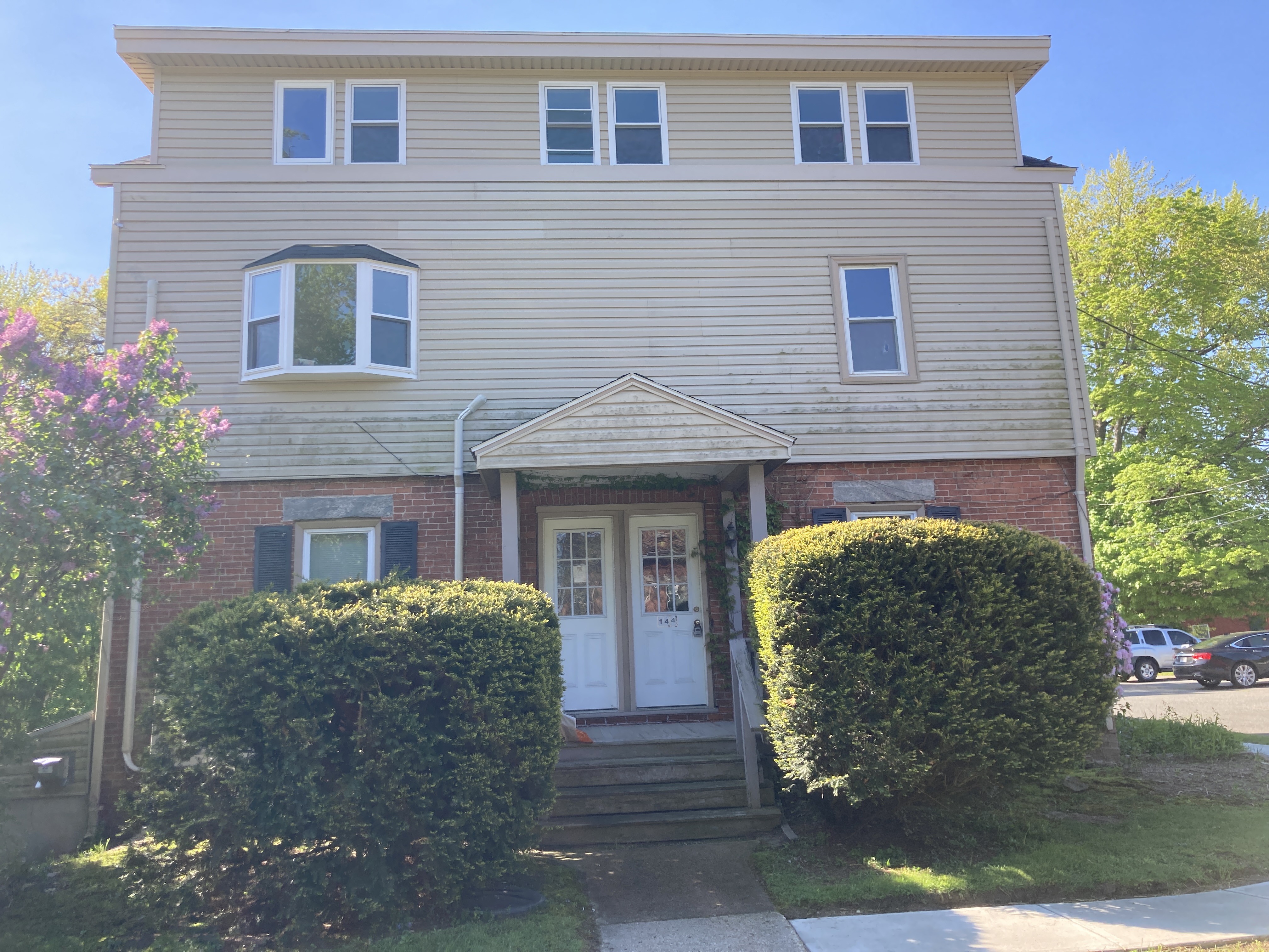 Focused Property Photo