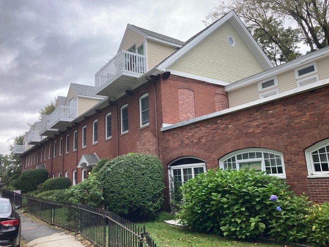 Focused Property Photo