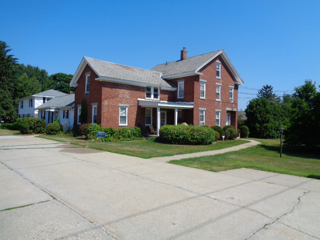 Focused Property Photo