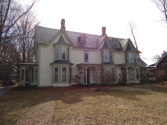 Focused Property Photo