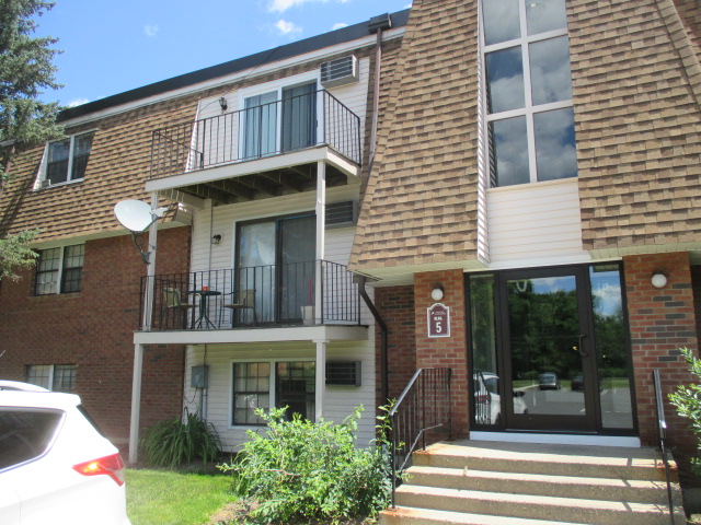Focused Property Photo