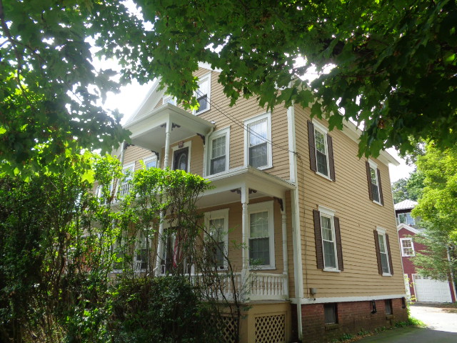 Focused Property Photo
