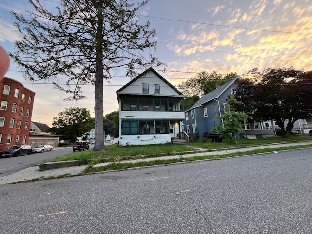 Focused Property Photo