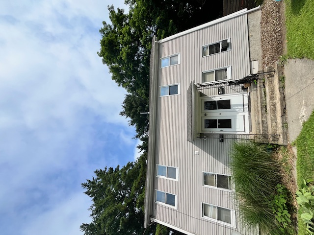 Focused Property Photo