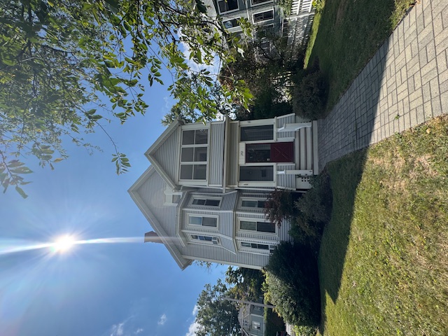 Focused Property Photo