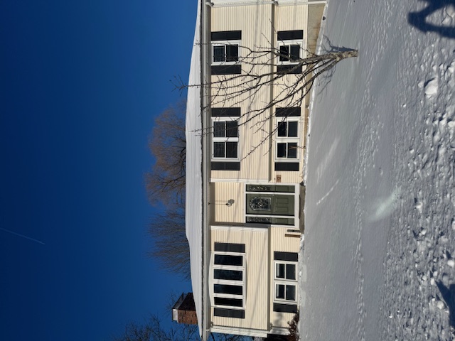 Focused Property Photo