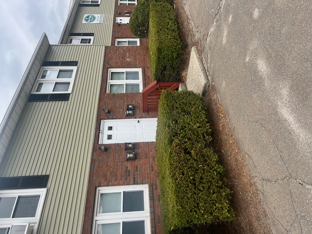 Focused Property Photo